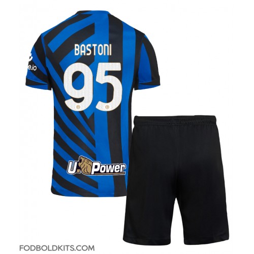 Inter Milan Alessandro Bastoni #95 Hjemmebanesæt Børn 2024-25 Kortærmet (+ Korte bukser)